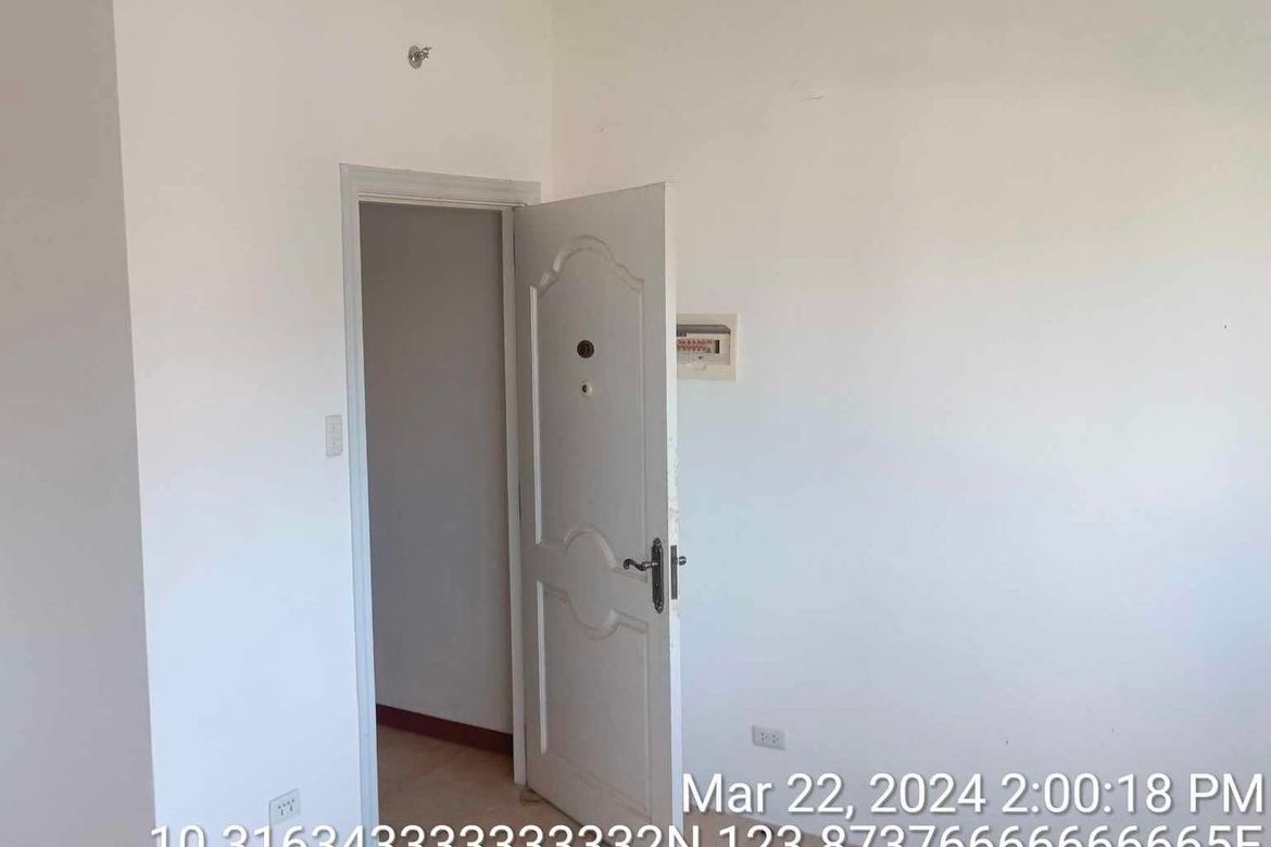 Foreclosed Residential Condominium For Sale in Cebu City, Cebu - Media Image Asset Panel Sub-No 2