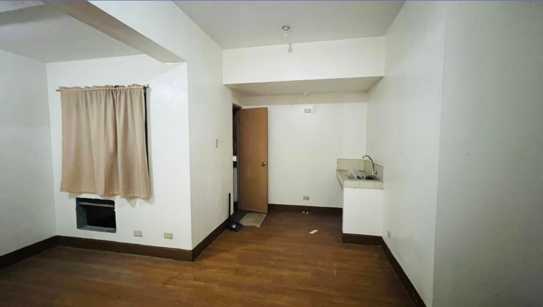 Foreclosed Residential Condominium For Sale in Makati City, Metro Manila - Media Image Asset Panel Sub-No 3