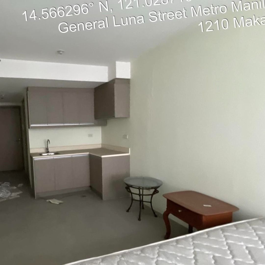 Foreclosed Residential Condominium For Sale in Makati City, Metro Manila - Media Image Asset Panel Sub-No 3